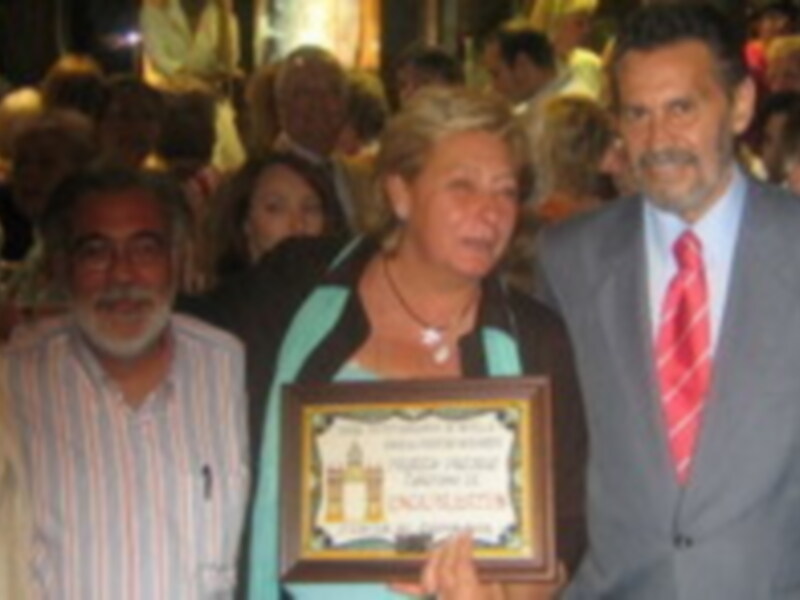 Cuadros Venecia gano el primer premio de escaparates del Ayuntamiento de Sevilla en Corpus .