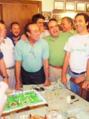 Curro Romero y Pepe Saez con el Betis que gano 2-1 su segunda Copa del Rey
