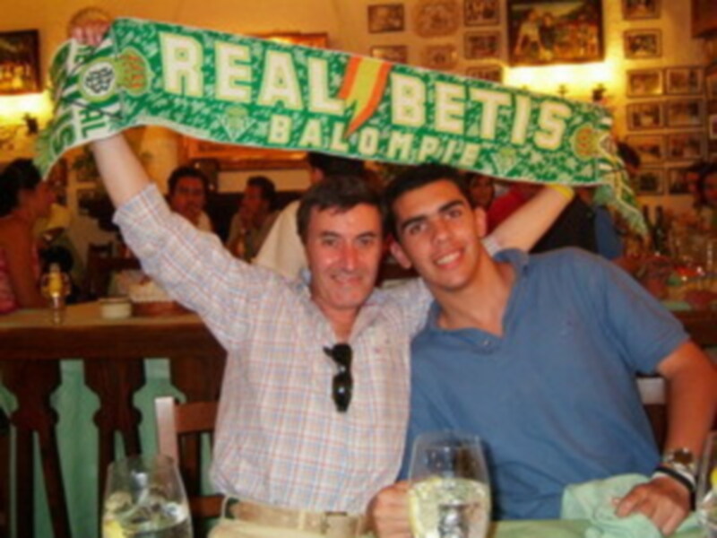 Curro Romero y Pepe Saez con el Betis que gano 2-1 su segunda Copa del Rey