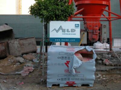 Ocupación de la vía pública en las calles de Sevilla por empresas constructoras