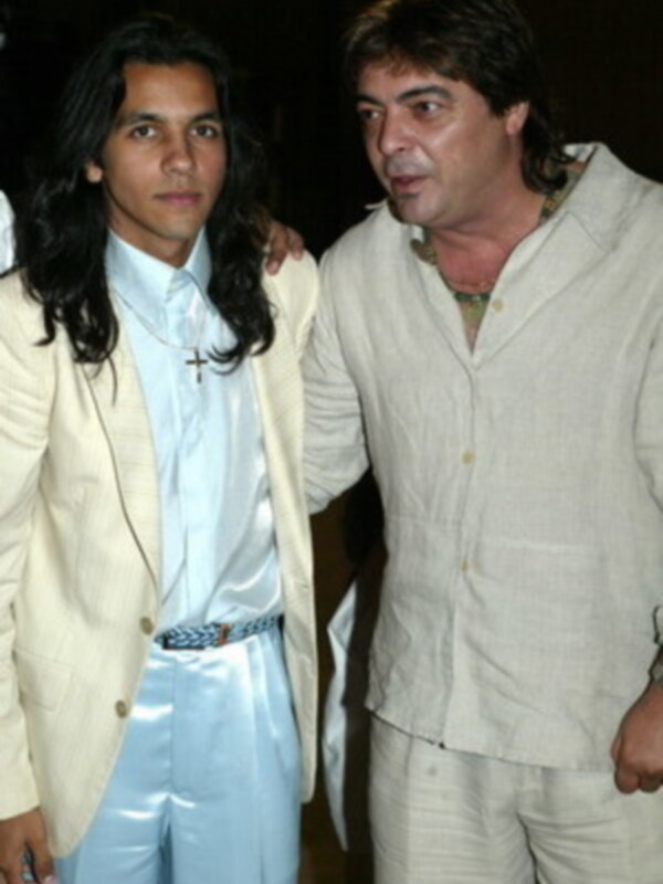 Antonio Canales, tambien denunciado por conducir sin carnet, defiende a Farruquito