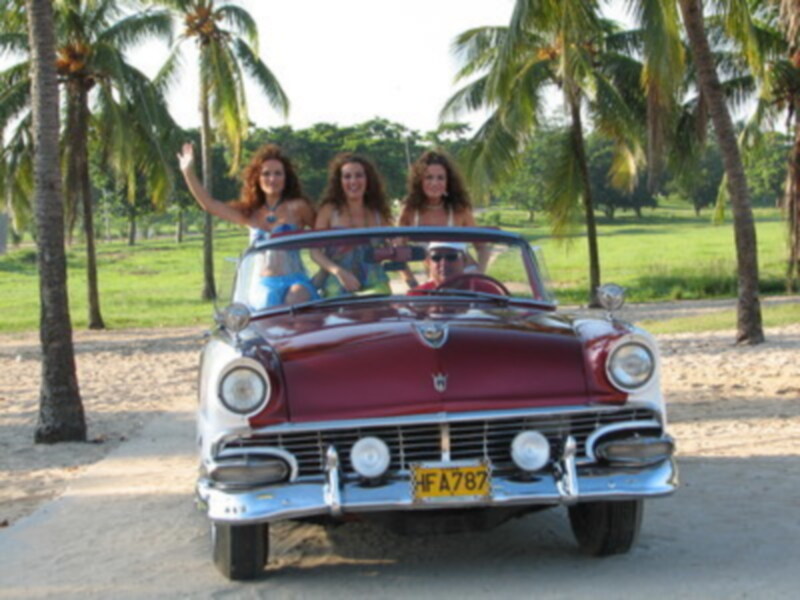 Son del Sol, tres sevillanas que grabaron su nuevo videoclip en Cuba