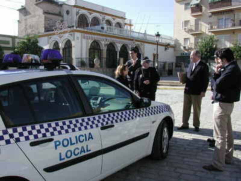 Nuevo coche-patrulla para la Policía Local de Gines