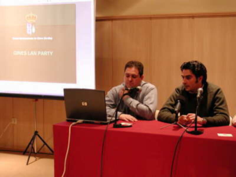Lan Party Gines llegará a los 400 participantes en 2006