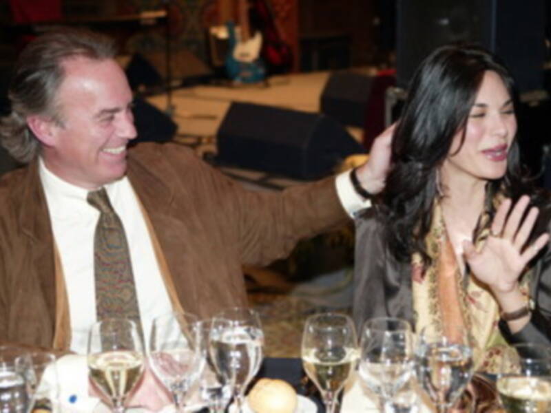La foto mas cariñosa de Bertin Osborne y su novia Fabiola