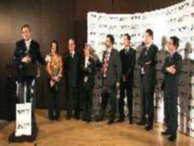 El mundo empresarial sevillano rinde homenaje a la empresa J. de Haro en reconocimiento a sus 75 años de destacada trayectoria