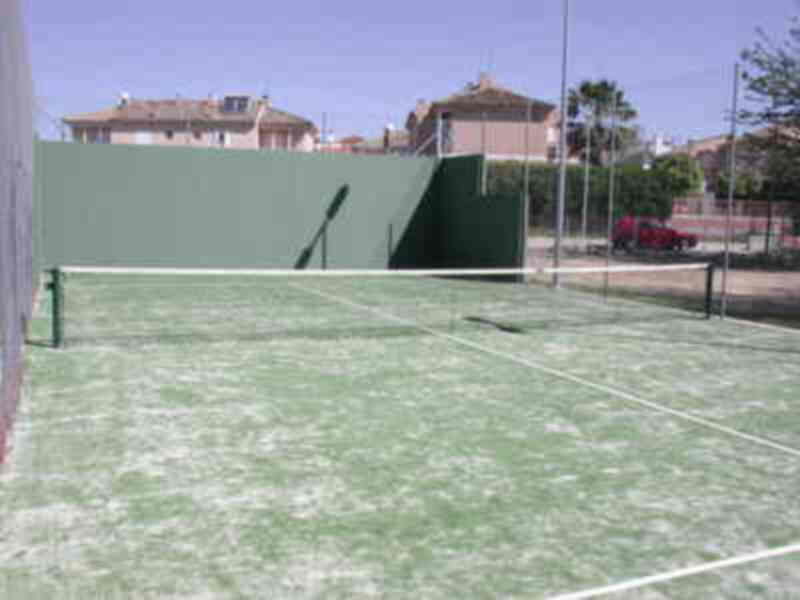 El Polideportivo de Gines contará con dos nuevas pistas de padel
