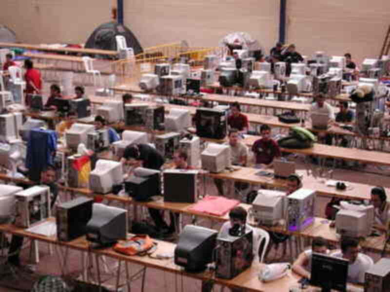 Medio centenar de clanes de toda España acudirán a Lan Party Gines