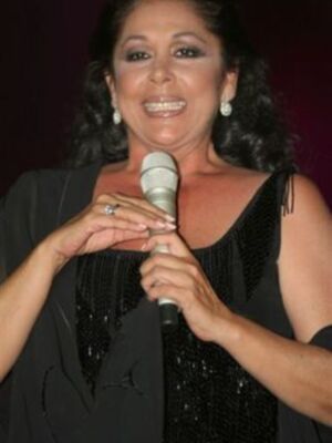 Isabel Pantoja abandonó su encierro de quince dias en Cantora para actuar en Villaluenga del rosario(Cádiz)