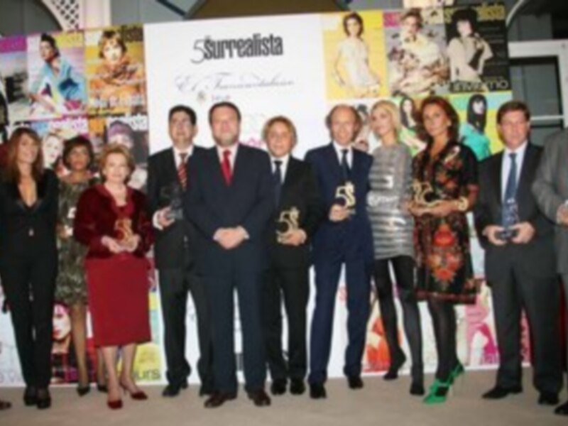 José Luis Sáez, presidente de la FEB recibe otro premio en Sevilla