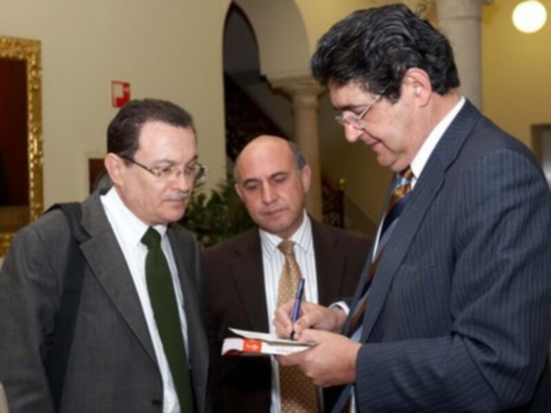 Presentado el libro sobre 'Psicopatología e Incapacidad Laboral'