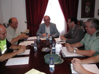 El Subdelegado del Gobierno asiste a la Junta Local de Seguridad de Gines