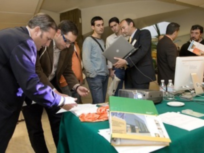 NETEMAN, ÚNICO CENTRO DE FORMACIÓN DE SEVILLA PRESENTE EN LA GIRA LIBERTAD PARA CREAR 2007 DE ADOBE