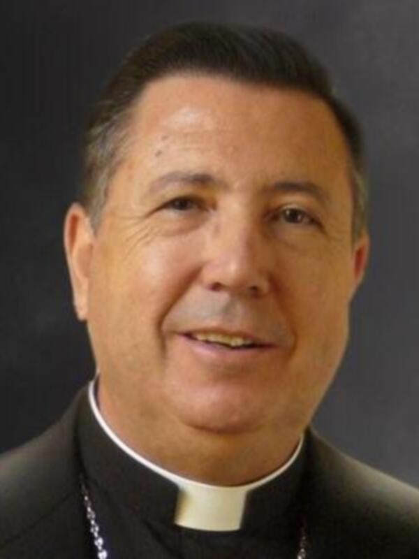 Monseñor Manuel Monteiro de Castro: Los periodistas católicos son «sencillos portadores de la Verdad con mayúscula»