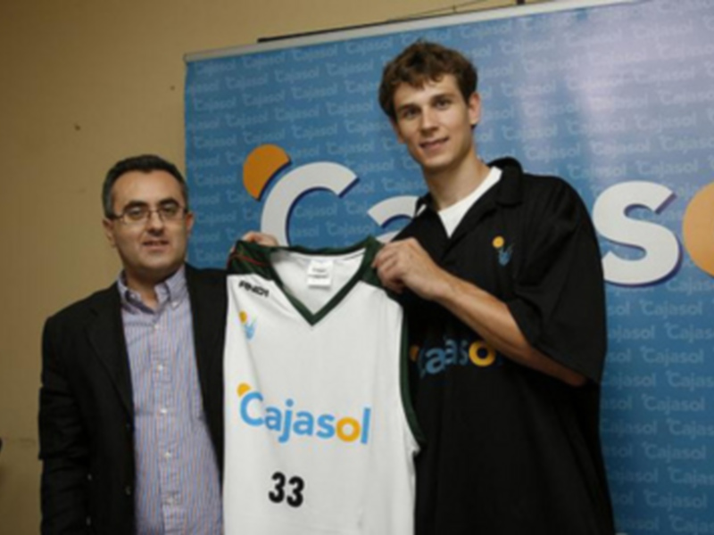 El director general del Cajasol, Oriol Humet, estará presente en el Reebok Eurocamp 2008