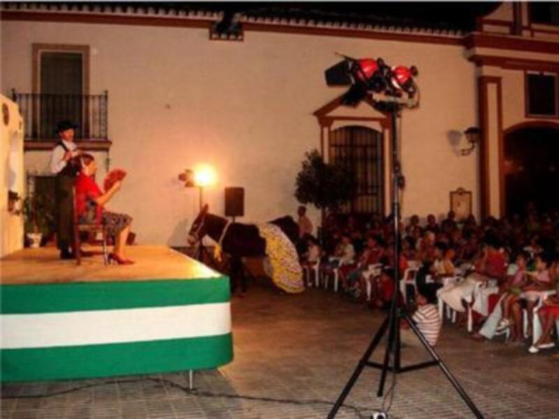 Propuestas culturales para las noches de verano en Pilas, Emplaza 2008 "Te acercamos la Cultura"