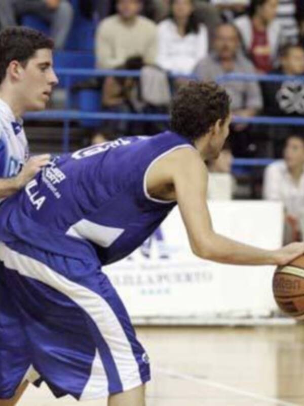 Lucentum Alicante gana y continúa al frente de la Adecco LEB Oro