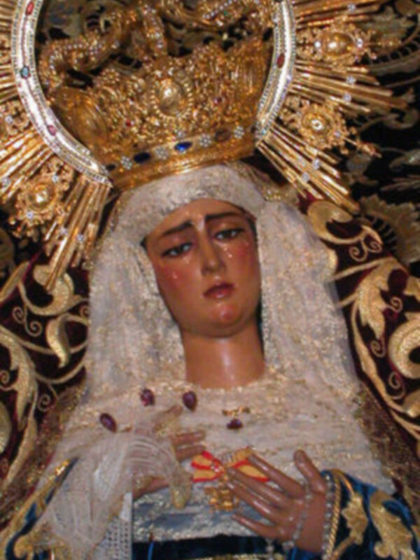 Recordemos que esta noche en la Hermandad Sacramental Los Gitanos celebraremos el XX Aniversario de la Coronación de la Virgen de las Angustias.