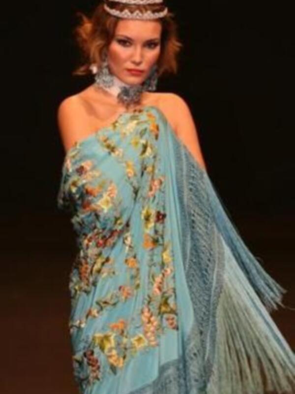 La Moda Flamenca rinde homenaje a Ángeles Espinar