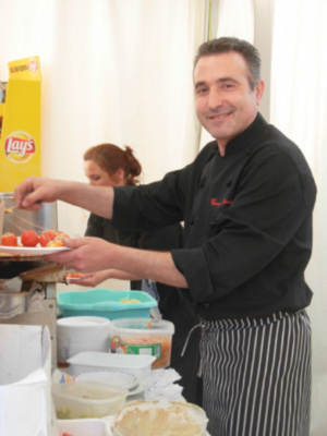 El Chusco, la Cocina de Tomás García, premio al mejor conjunto de tapas en la Feria de Chipiona 