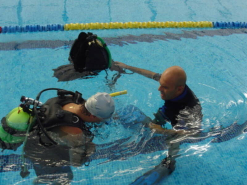 DEPORTE Y DESAFÍO ORGANIZA UN CURSO DE BUCEO ADAPTADO EN GIRONA  