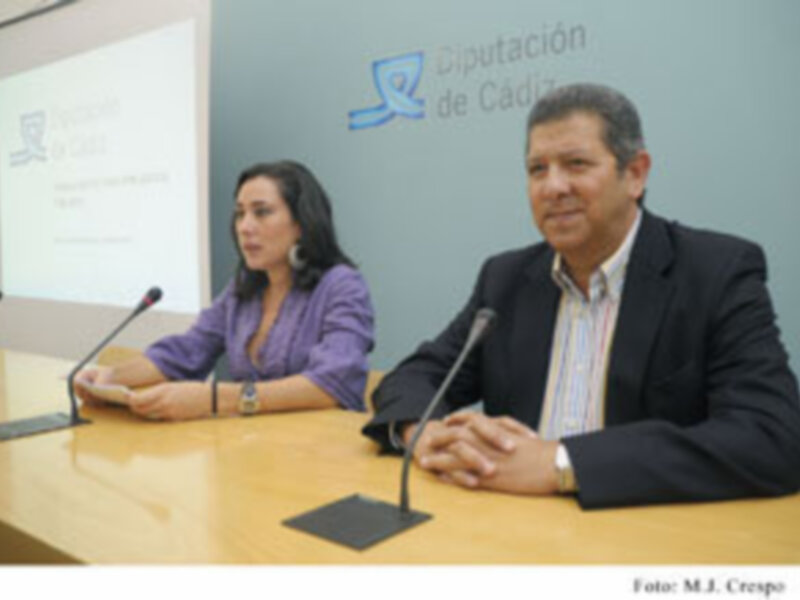 Diputación de Cádiz programa nuevos cursos para la prestación de servicios municipales desde internet
