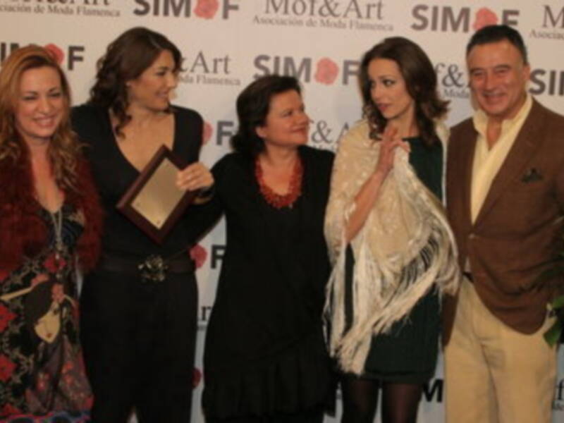 Eva González, premio a toda una embajadora del traje de flamenca