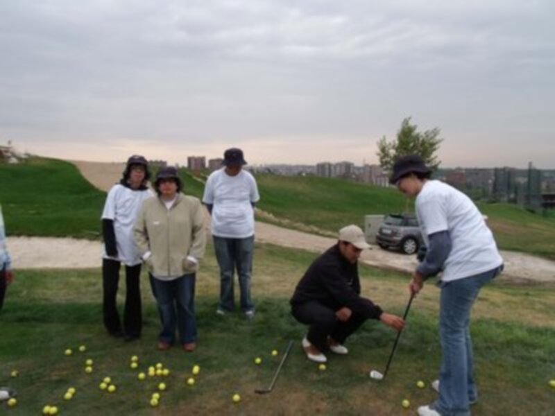 La Real Federación Española de Golf organizará cursos para personas con discapacidad también los sábados 