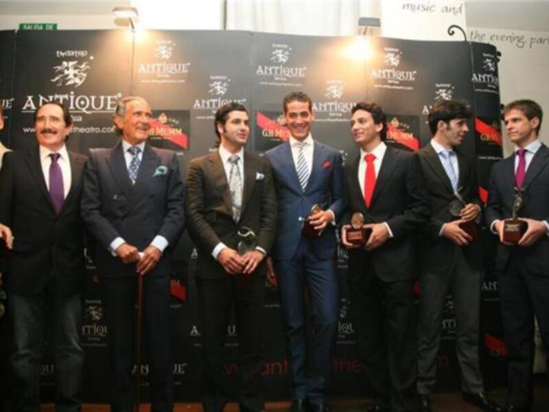 Antique Theatro celebró anoche su décimo aniversario de sus Oros Taurinos