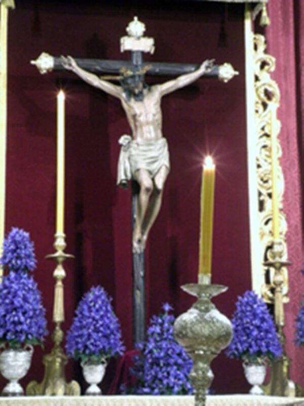 Galería del Altar de Quinario en Honor al Cristo de Burgo de la ciudad de Sevilla