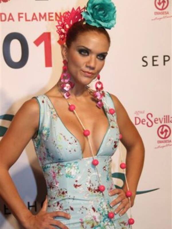 Beatriz Trapote regresa de Colombia y se estrena como modelo en Simof 2011