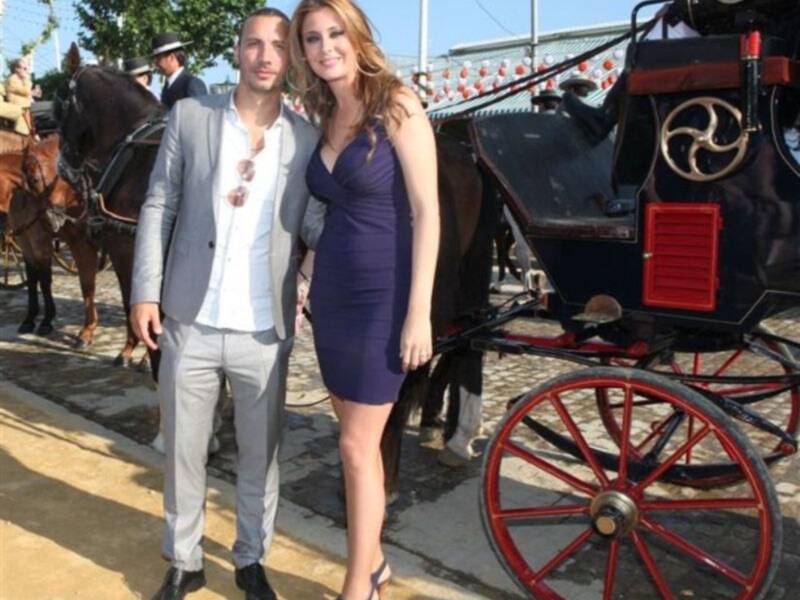 Elisabeth Reyes posa por primera vez con su novio el futbolista del Sevilla Alexis 