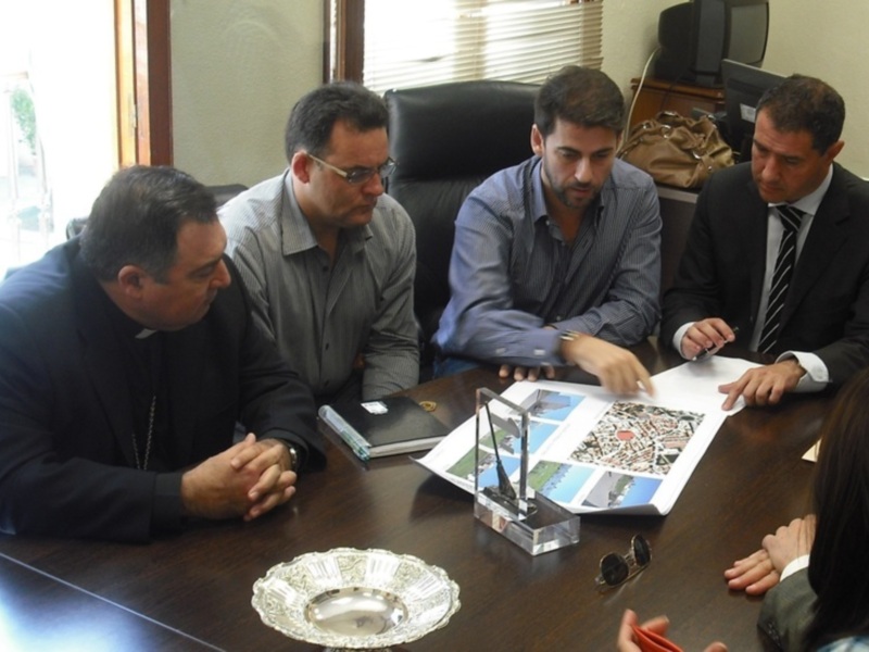 Obispado y ayuntamiento gestionarán tras las elecciones una nueva parroquia para Chipiona