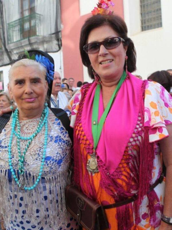 Fran Rivera y Simoneta Gómez Acebo en el camino del rocío