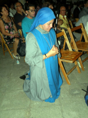 Eucaristía presidida, por el arzobispo y el obispo auxiliar de Sevilla en la Plaza del Triunfo de la capital Hispalense