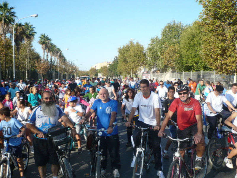 Más de 600 personas celebraron  el Día de la Bicicleta(Chipiona)