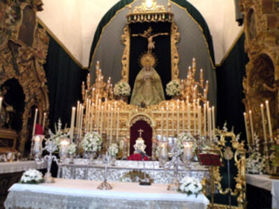 Espectacular altar de cultos de Triduo en honor a María Stma. de las Angustias Coronada de Alcalá del Río‏