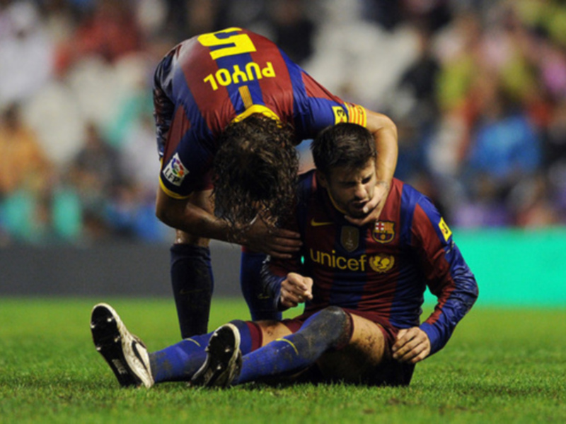 Puyol y Piqué no viajan a Granada