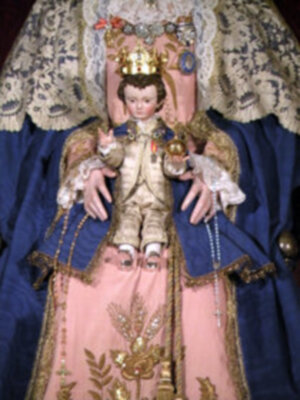 Altar de Triduo de la Virgen de los Reyes, Patrona de los Sastres.