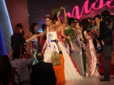 Miss España 2011 Andrea Huisgen; una catalana de padre alemán
