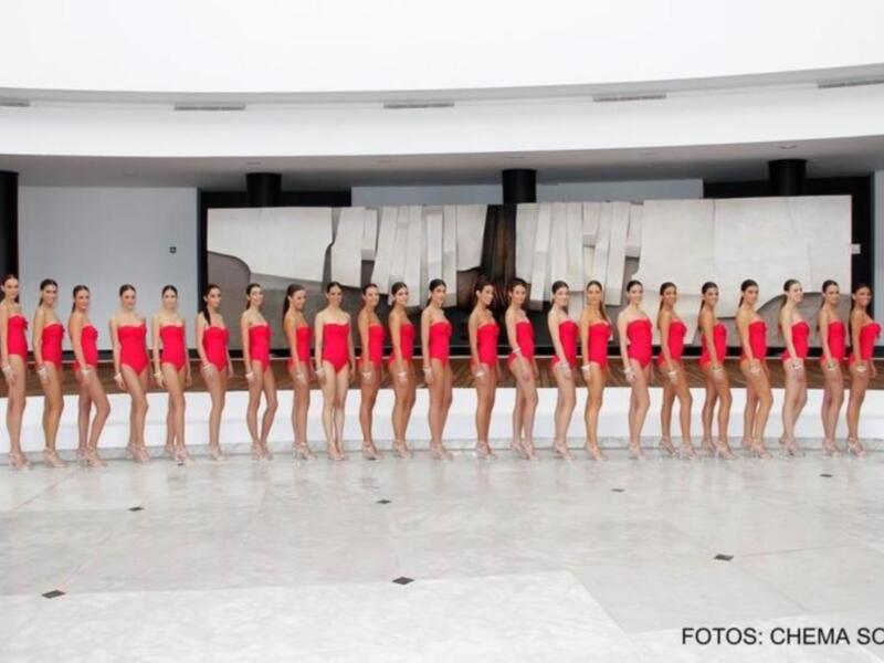 Raquel Revuelta presenta a las 23 candidatas que aspiran a la corona de Miss Sevilla 2011