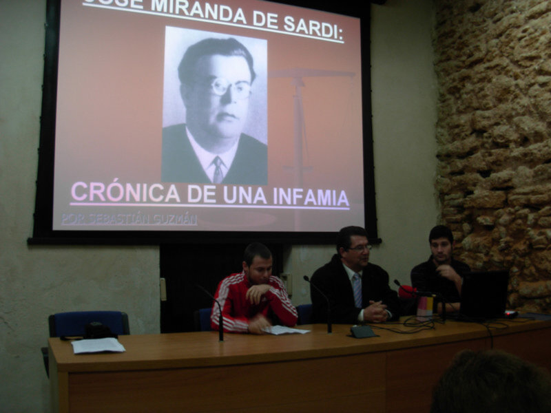 Concurrida y emotiva conferencia del historiador Sebastián Guzmán sobre la figura del poeta Miranda de Sardi.(Chipiona)
