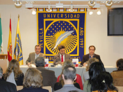 Presentación en la UPO del libro "Te cuento la Navidad"