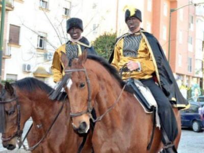 Manuel Díaz El Cordobés  ejerce de cartero real para los niños enfermos de Sevilla