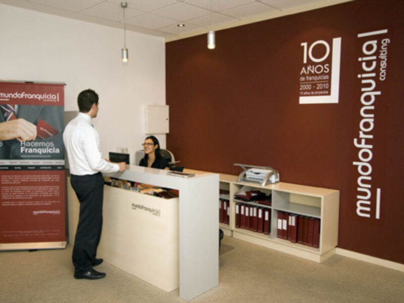 mundoFranquicia primera consultoría española de franquicias en conseguir la certificación ISO 9001:2008