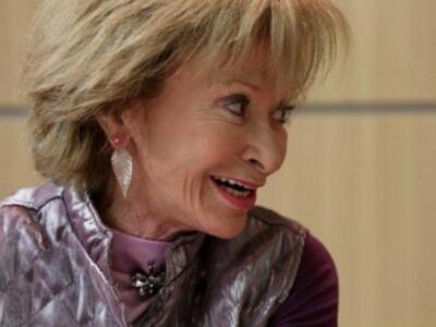 María Teresa Fernández de la Vega luce su nueva imagen en Sevilla