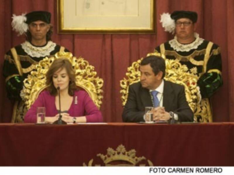 Cádiz, la capital de la España que cree en sí misma, recibe la Medalla de la Provincia