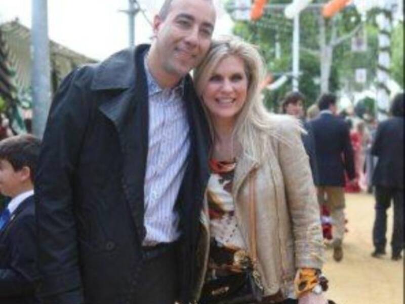 Numerosos personajes conocidos en Feria de Sevilla 2012