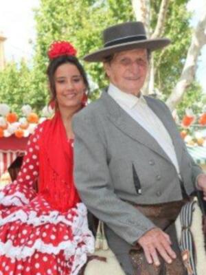 Numerosos personajes conocidos en Feria de Sevilla 2012