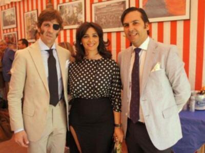 Numerosos personajes conocidos en Feria de Sevilla 2012